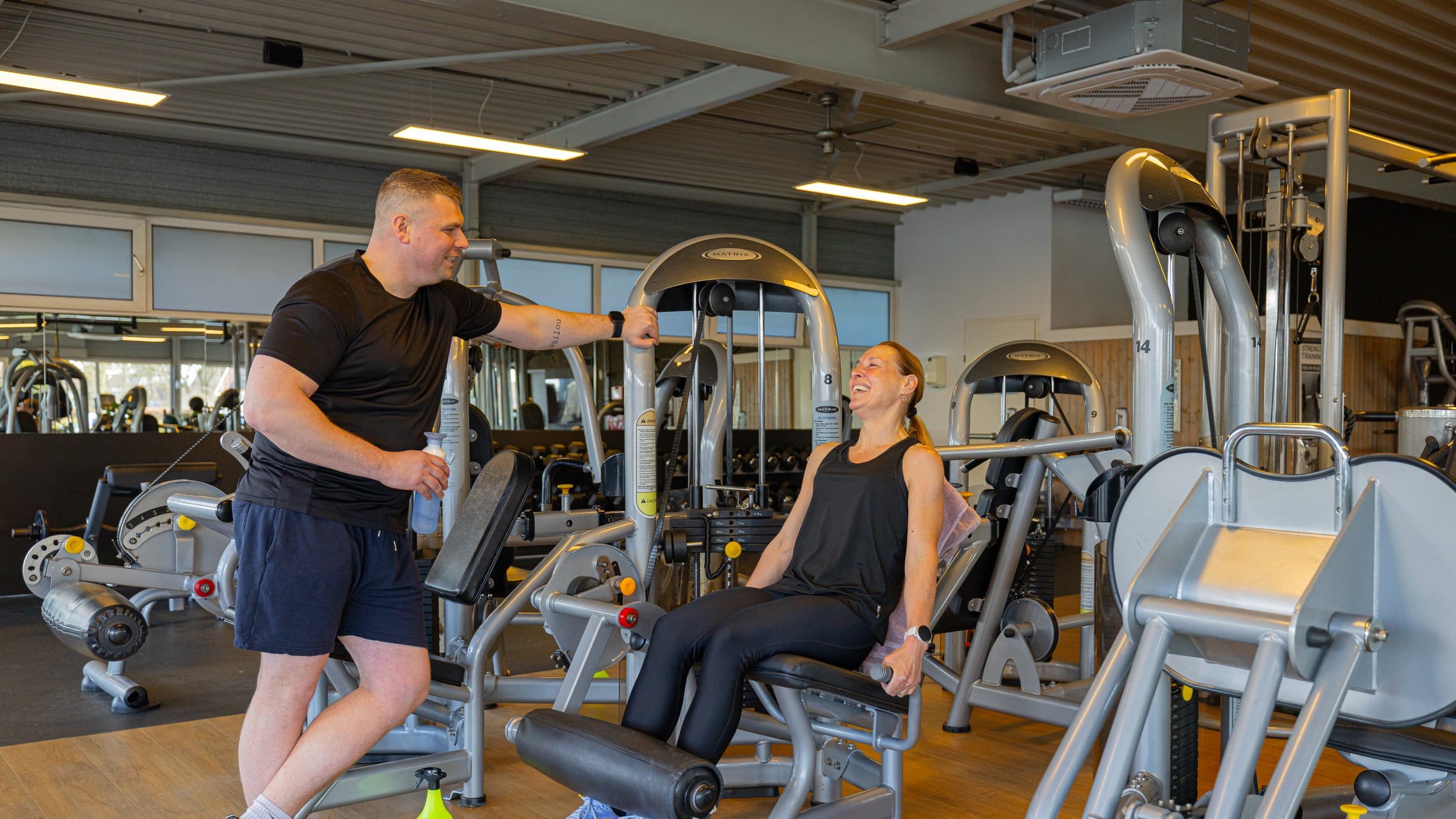 Sporters in de fitnessruimte van Regul8 in Noordhorn